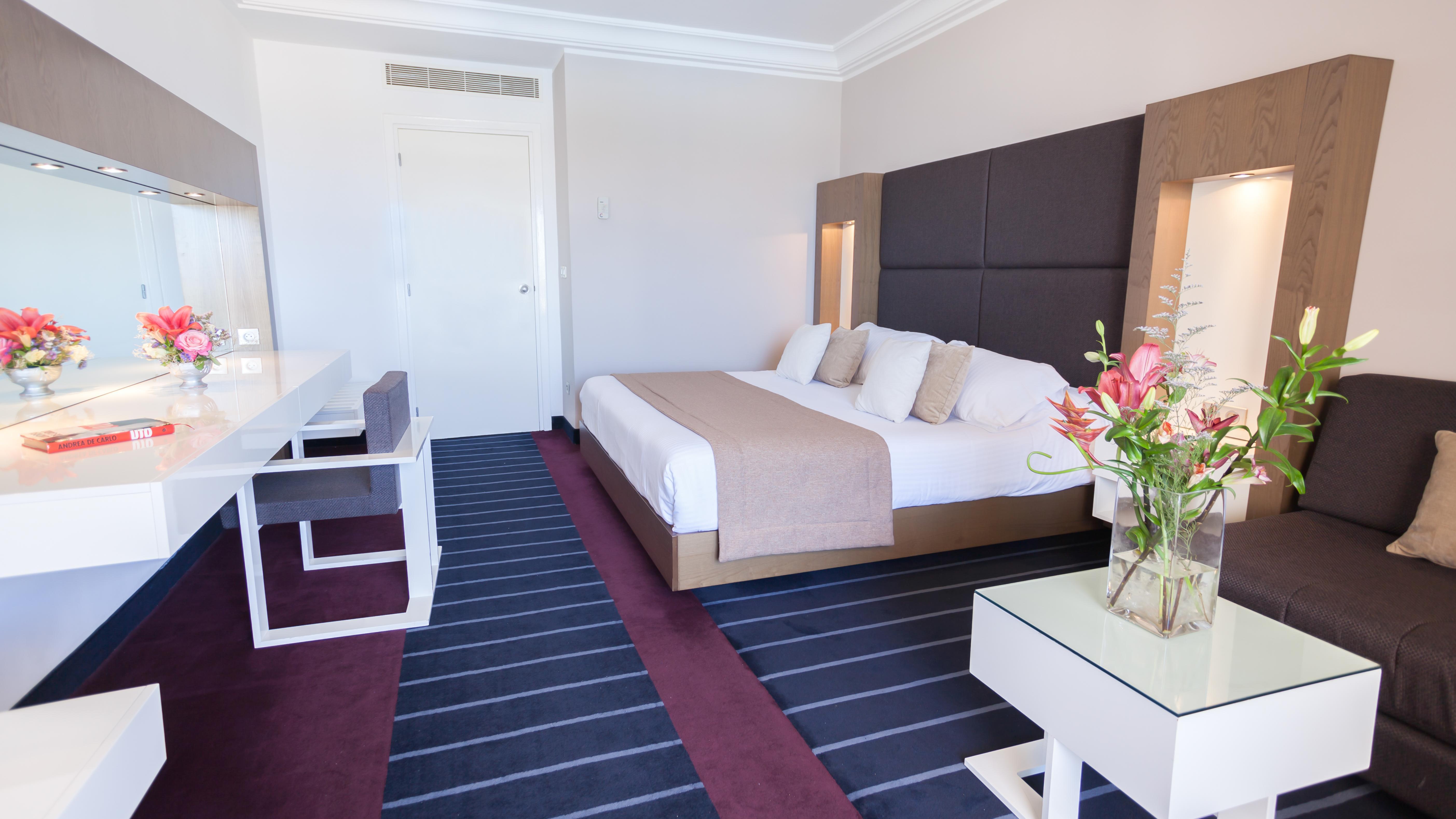 El Mouradi Gammarth Hotell Eksteriør bilde A room at the hotel