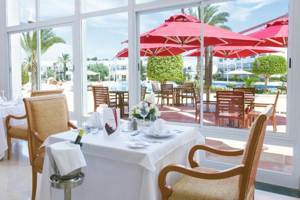 El Mouradi Gammarth Hotell Eksteriør bilde The Beach Club